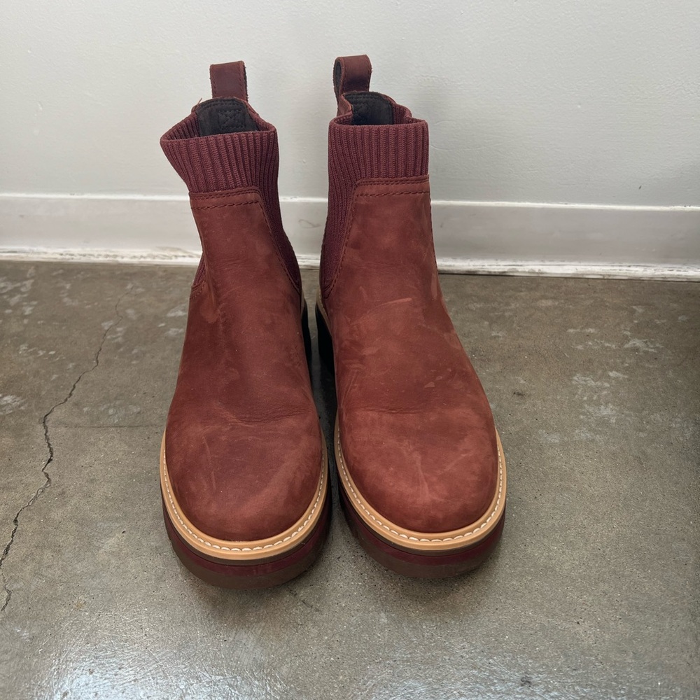 Timberland boots worn once - Picture 4 of 7